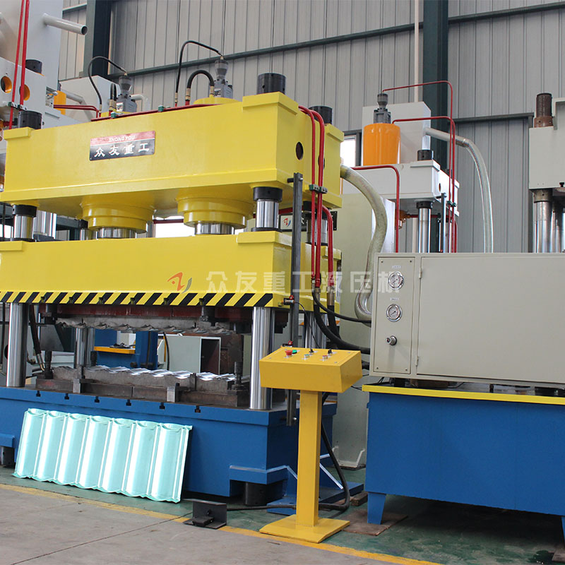 315噸彩石金屬瓦壓型四柱油壓機初次開機如何調(diào)