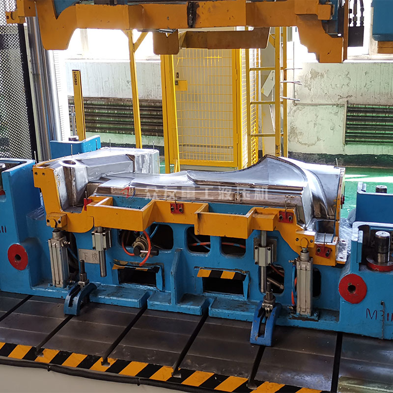 315噸汽車內(nèi)飾成型四柱液壓機(jī)