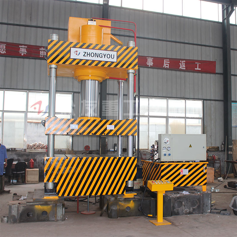 灰斗車?yán)斐尚陀蛪簷C(jī)所使用液壓油應(yīng)該具備哪些性能？