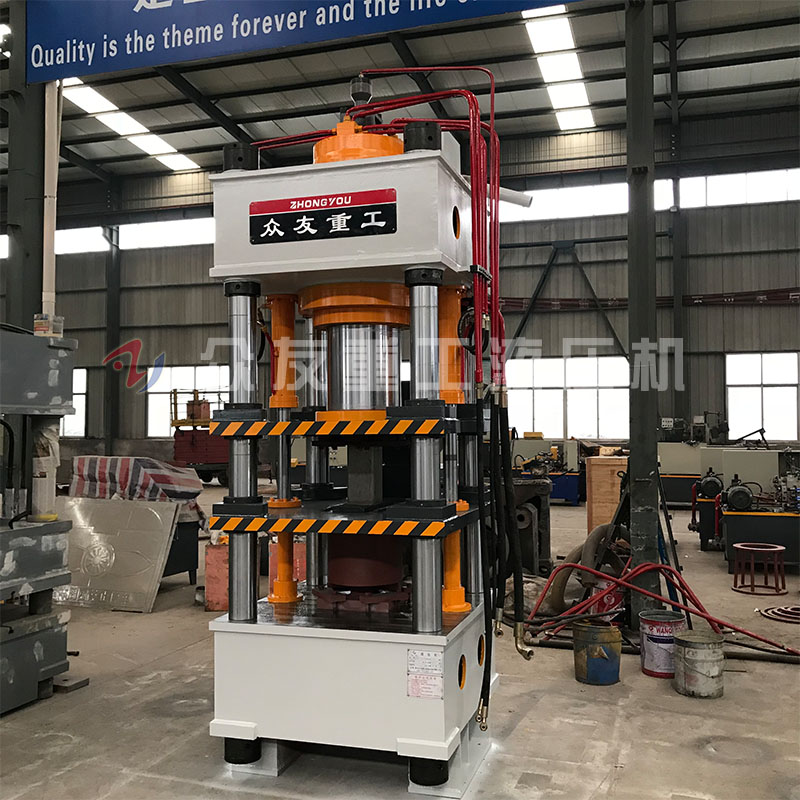 四柱油壓機上頂缸和下頂缸有哪些區(qū)別？